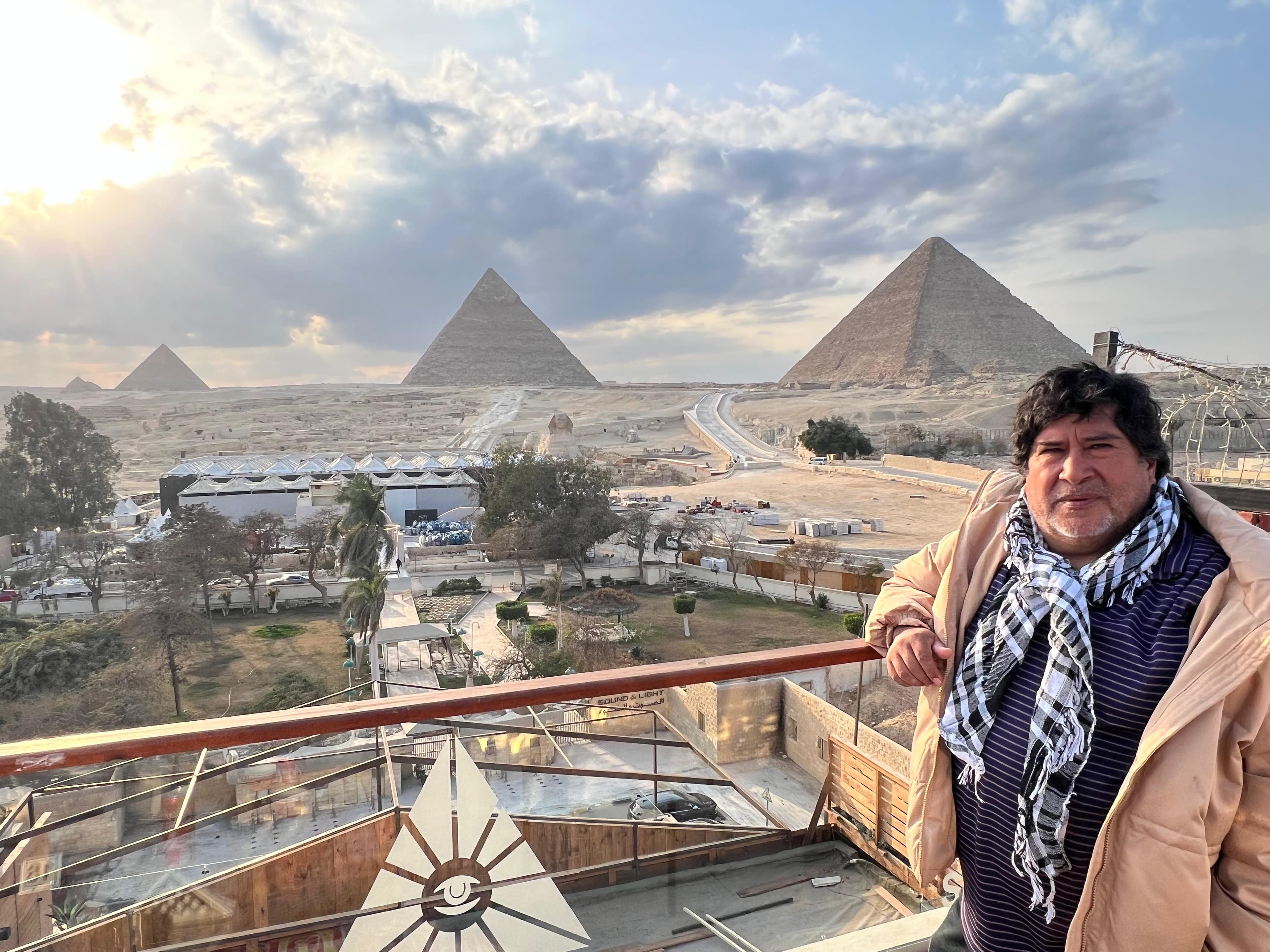 Freedy Sotelo en Egipto — recogiendo experiencias para el Perú